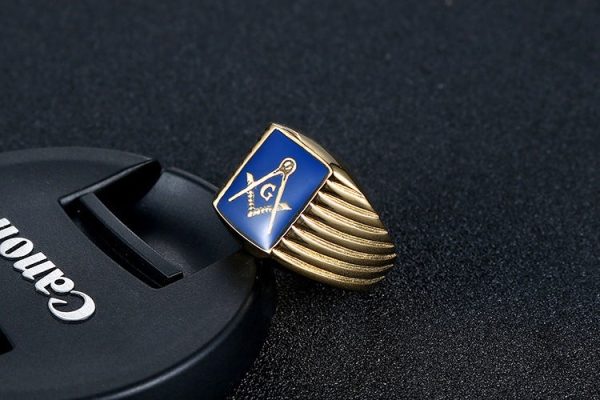 Bague vintage inspirée de la franc-maçonnerie