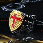 Bague Templière au design médiéval élégant