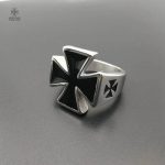 Bague Templier avec Croix de Malte élégante