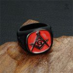 Bague maçonnique en métal orné d'un cachet rouge