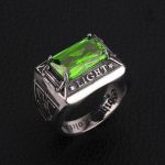 Bague maçonnique verte, accessoire élégant et symbolique