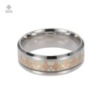 Bague or avec symbole franc-maçon