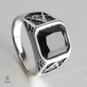 Bague en argent ornée d'une pierre noire pour Franc-Maçons