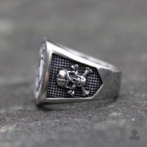 Accessoire franc-maçon en argent, style Virtus raffiné