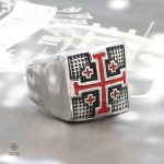 Bague argentée représentant le Saint Sépulcre, style Templiers
