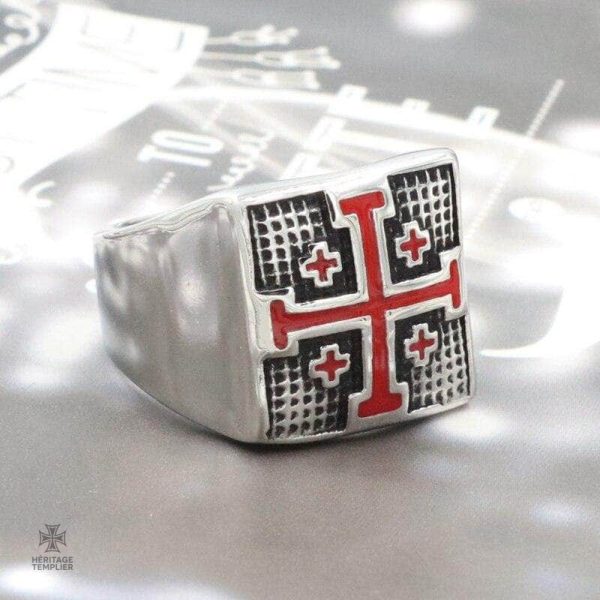 Bague argentée représentant le Saint Sépulcre, style Templiers