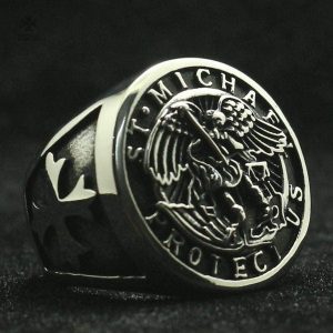 Bague Templiers ornée de Saint-Michel
