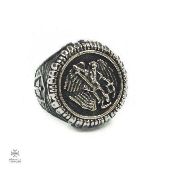 Bague chevalière avec symbole de l'archange Michel