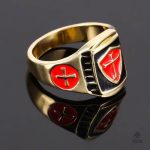 Bague symbole des Templiers, design unique en or