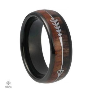Bague noir inspirée des Templiers, motif flèche
