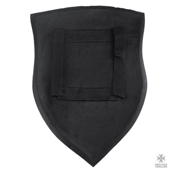 Bouclier templier orné de la Croix de l'Ordre
