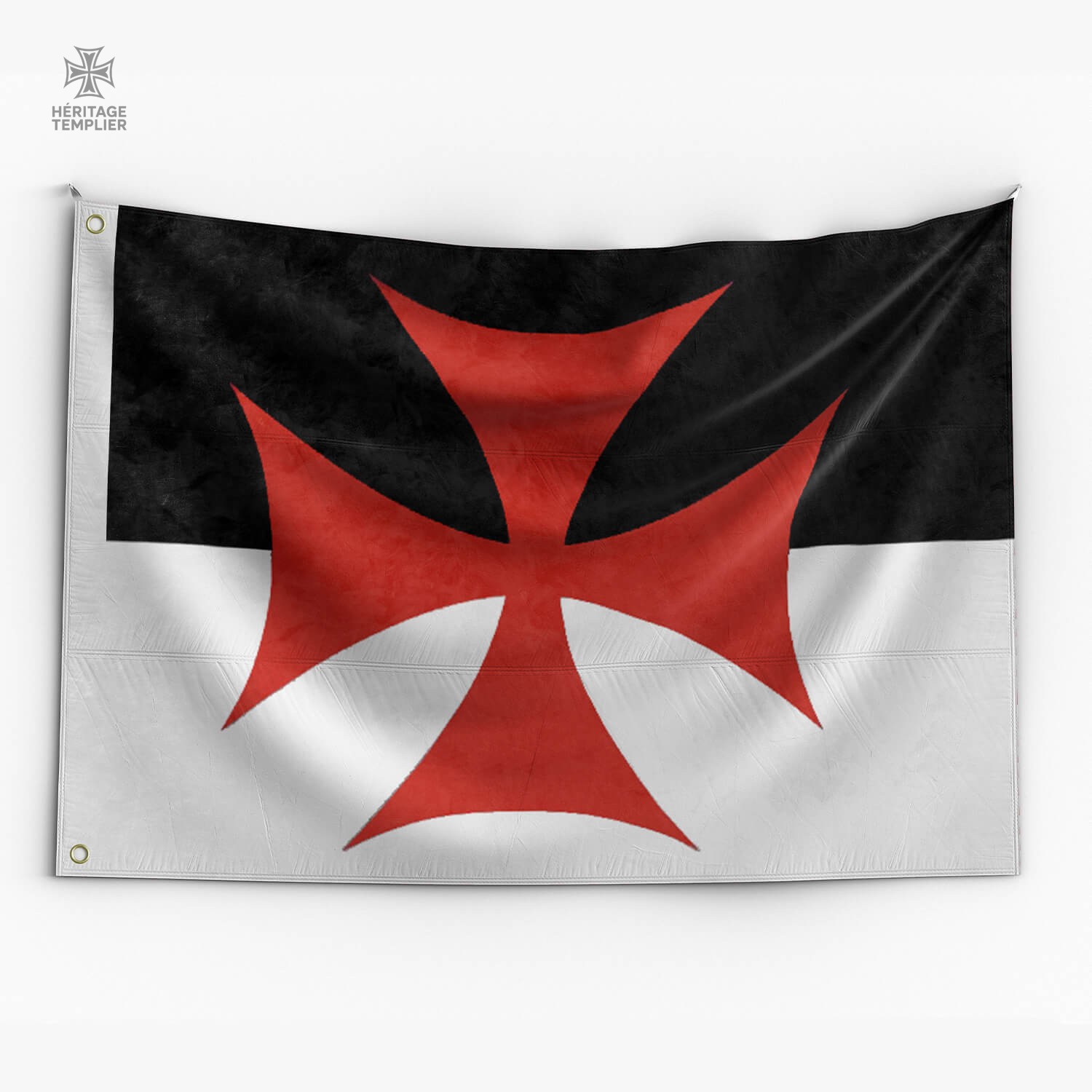 Drapeau Templier avec la Croix emblématique des Templiers