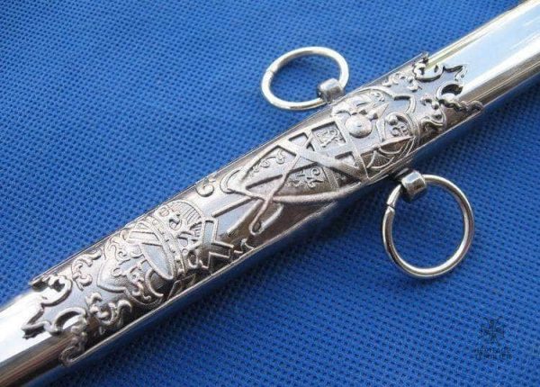 Épée de chevalier, design inspiré des Templiers et Croisés