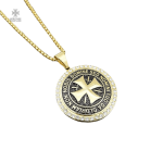 Pendentif Templier en or avec zircon, design élégant