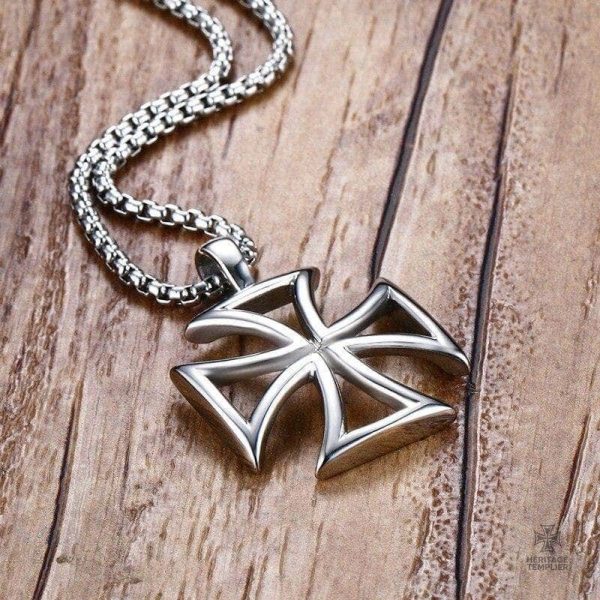 Accessoire Templier, pendentif inspiré de l'ordre historique