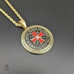 Pendentif Templiers avec inscription unique et design symbolique