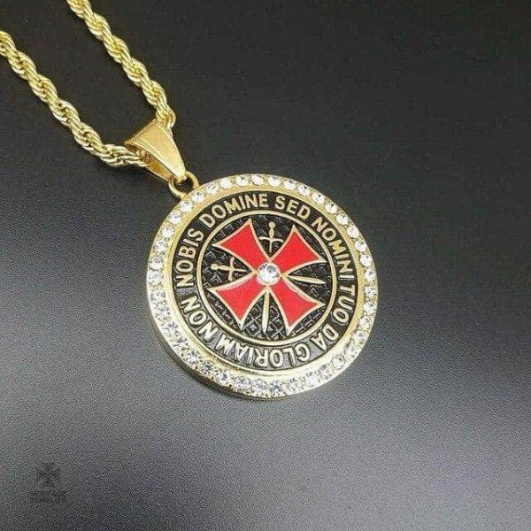 Pendentif Templiers, bijou en or avec zircon, style unique