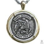 Pendentif Templier Pray For Us, symbole de foi et d'histoire