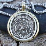 Bijou Templier en pendentif, élégance et spiritualité réunies