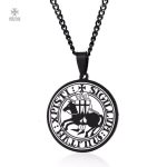 Pendentif Templiers avec symbole historique distinctif