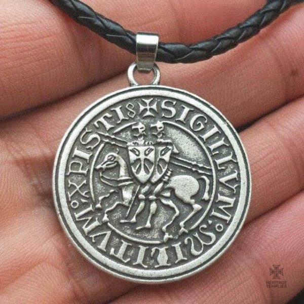 Pendentif Sigillum Militum Xpisti, héritage du Moyen Âge