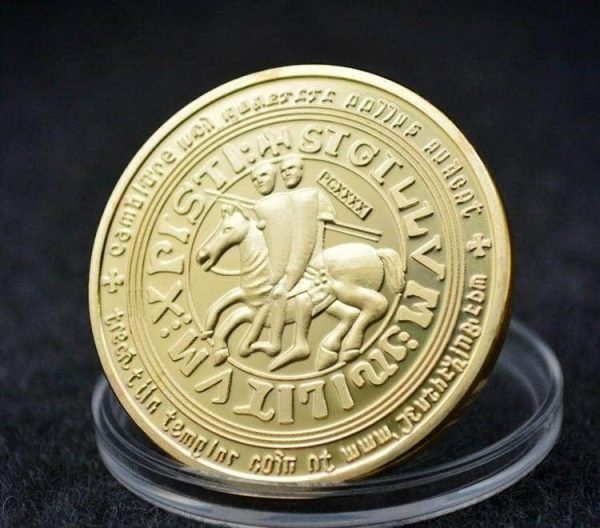 Monnaie dorée Templier, design classique