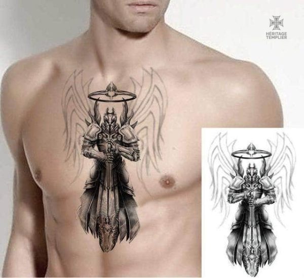 Tatouage temporaire inspiré des Templiers, design chevaleresque